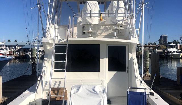 47’ Viking yacht