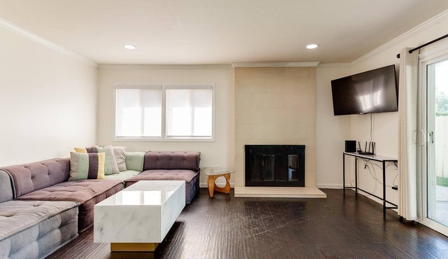 5 Bedroom Charmer in Granada Hills