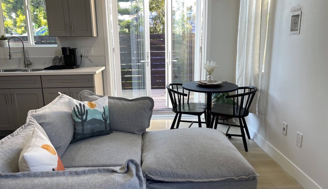 🌊 5 min to the BEACH 🏖️ new ADU build 2 bed 2 bath close to downtown Oceanside