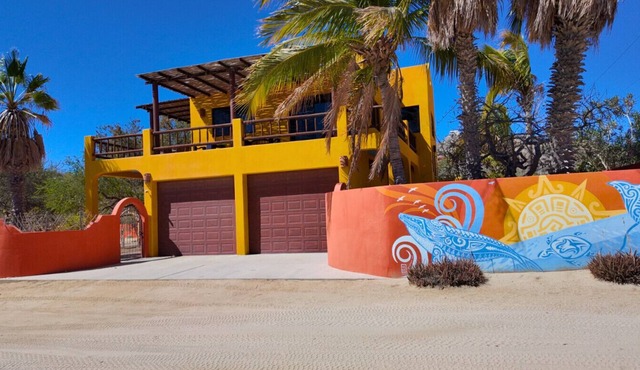 5 Minutes to Downtown Los Barriles, Walk to Beach