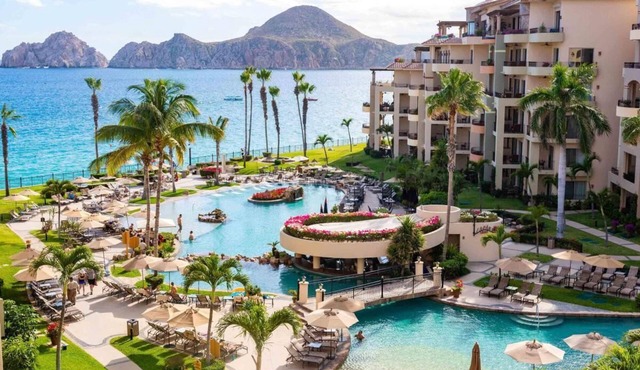 5 Star Resort on Medano Beach, Cabo San Lucas
