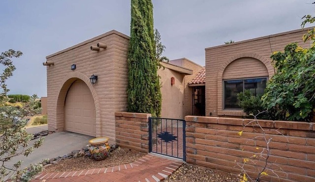 55+ Active Adult Community, panoramic mountain views, GVR rec center amenities