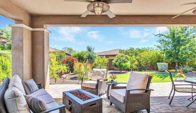 55+ Sunny Peoria Home: 2BR/2BA + Den, Family-Friendly