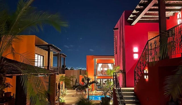 7 Boutique Casitas~Private Compound~Courtyard Pool