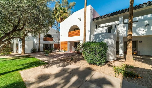 79 Casa Grande 2bd 2ba modern getaway heated pool NO PETS