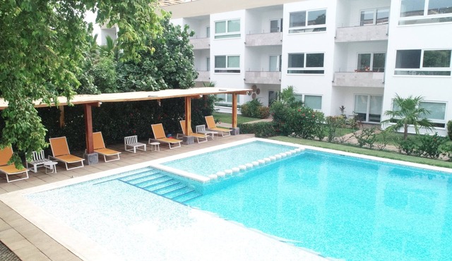 9 Bahias Condos