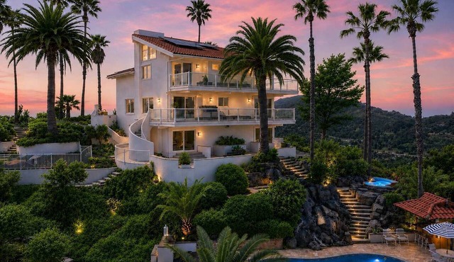 Above the Clouds 17acre Gated Lux Estate 360 Views