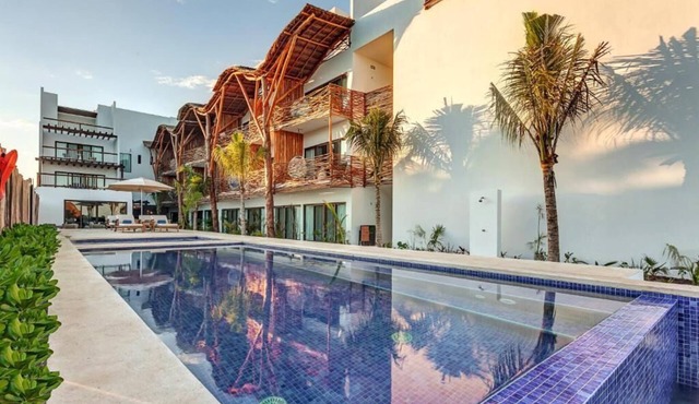 Always a Great Idea To Unwind and Restore on your Stress-Free Vacation! Pool!