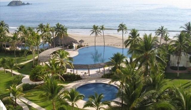 Amara Ixtapa, Luxury Oceanfront Condo, 6th Floor