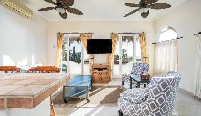 Amazing Casita with 1BR/1BA W/Beach & Pool