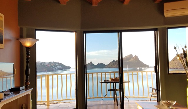 AMAZING VIEWS from this spacious 2 bed 2 bath