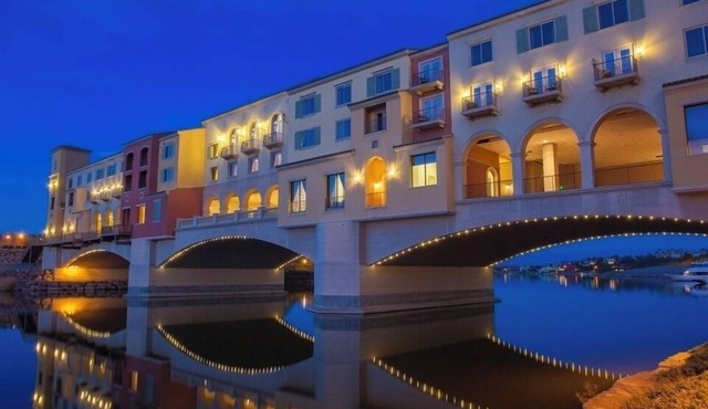Amazing Views & Pool - Lake Las Vegas Retreat