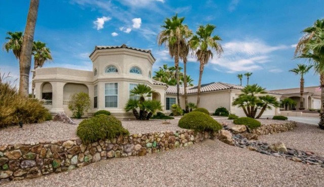 An ULTIMATE Havasu Escape
