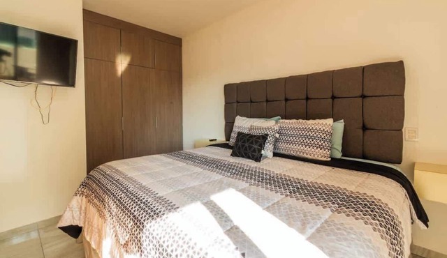 Apartment for 4 with wave pool