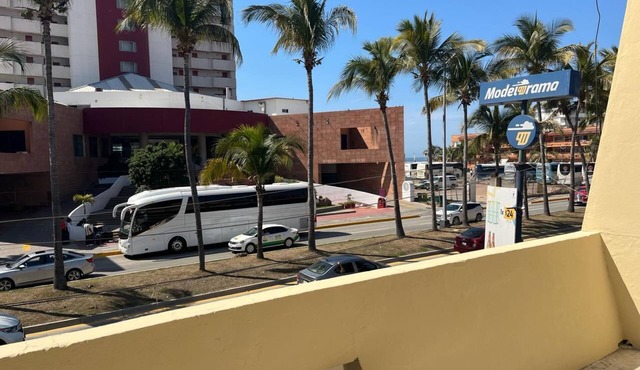 Apartment meters from the beach