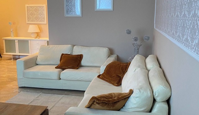 Apartment near american school from the center of milan from IEO and Humanitas in Noverasco