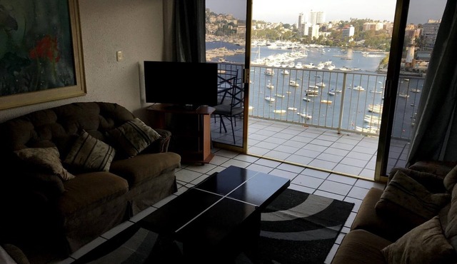 Apartment with Spectacular Bay View