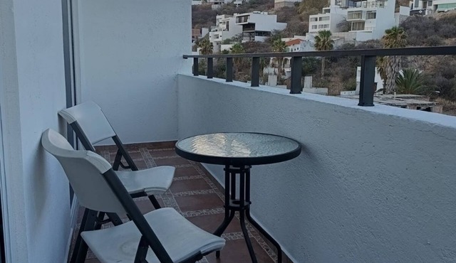 Apartment with private entrance and access to roof garden