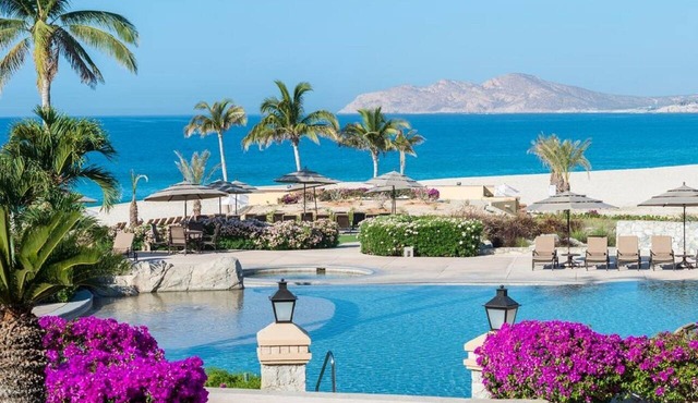 Aqua Blue Serenity.Chic romantic seaside sanctuary in boutique 5-star resort.