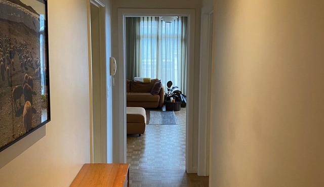 Authentic Apartment on Prime Location in Uptown