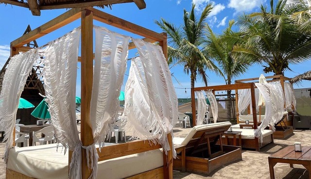 Baos Hotel & Restaurant