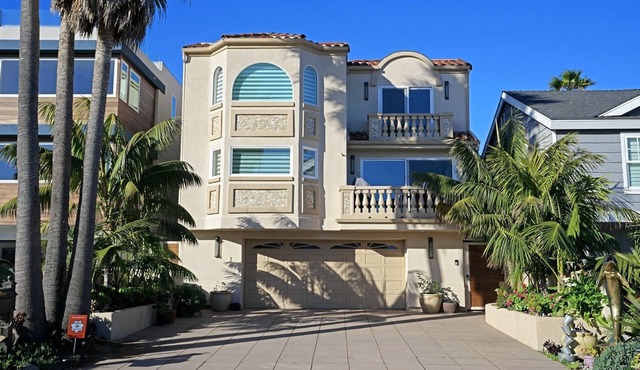 Beach Front and Marina. Escape to CA’s best kept secret Silverstrand Beach.