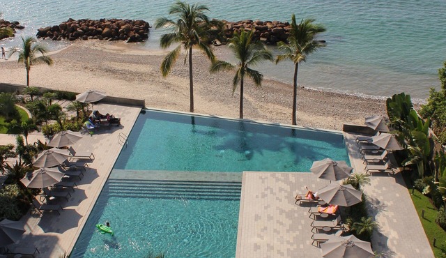 Beachfront Apartment in Arama Bay Bucerias: Luxury, Relax and Views
