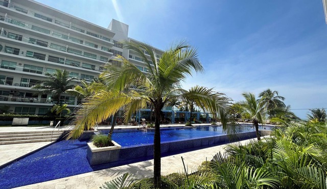 Beachfront Bliss-2BR Haven Steps from Sandy Shores