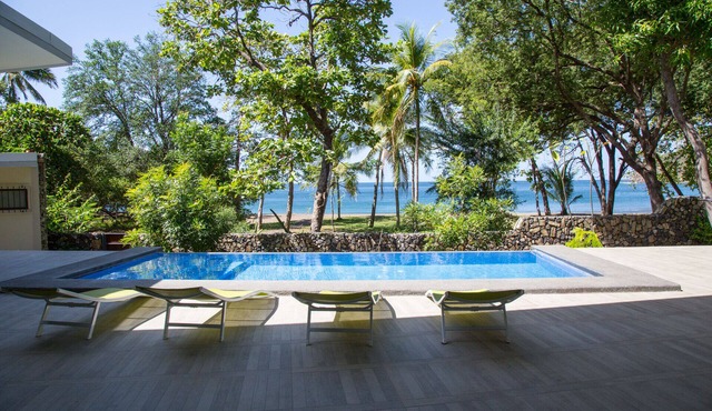 Beachfront paradise, CASA PUNTA COCO in Playa El Coco