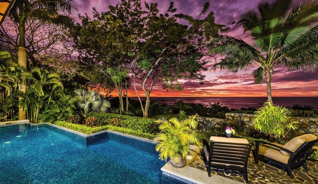 Beachfront Villa in Playa Langosta, Tamarindo!