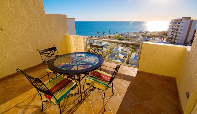 Beautiful 1½ Bedroom Condo on the Sea of Cortez at Las Palmas Resort D-703A