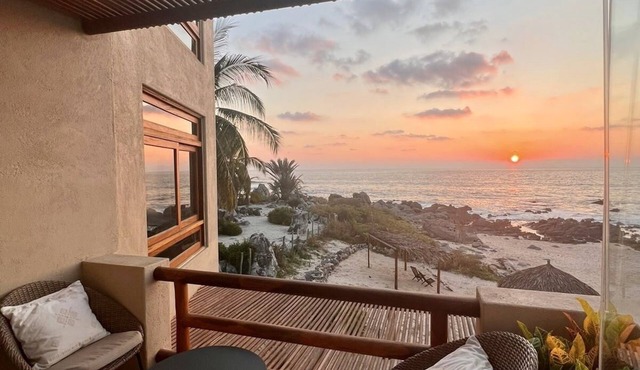 Beautiful 2BR/2BT Beachfront