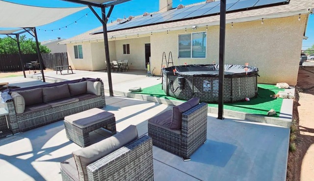 "Beautiful 3 BR Desert Oasis"nNo Cleaner Fees!nLate Check InsnPet-Friendly