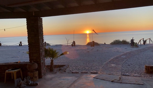 Beautiful and incredibly stocked turn key Oceanfront Casa for 6.