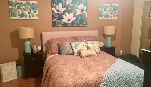 BEAUTIFUL AND UPDATED ARCADIA CONDO w/POOL/SPA/GYM