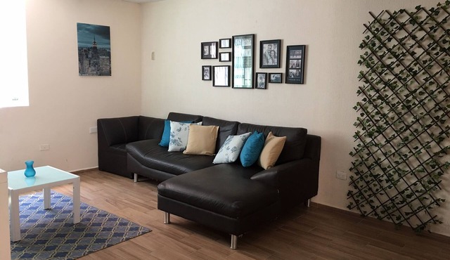 Beautiful Apartment located near to Altabrisa shoping center.