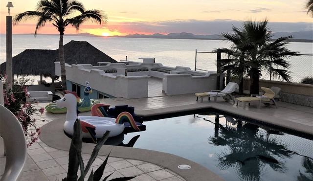 Beautiful Beachfront Casitas in Private Compound with Pool and Beach Launch