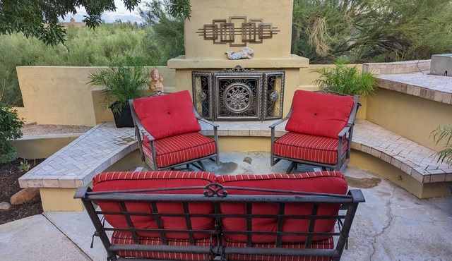 Beautiful Cave Creek/North Scottsdale Home 3 Bedroom-2 Bath + Casita - Acre Lot