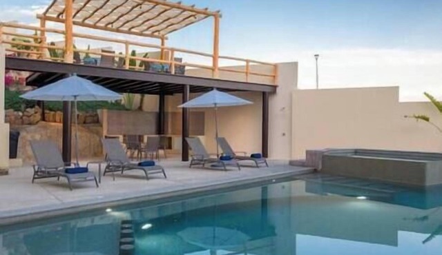 Beautiful Spacious Condo Pool Side in San Jose del Cabo - 2 Bedroom