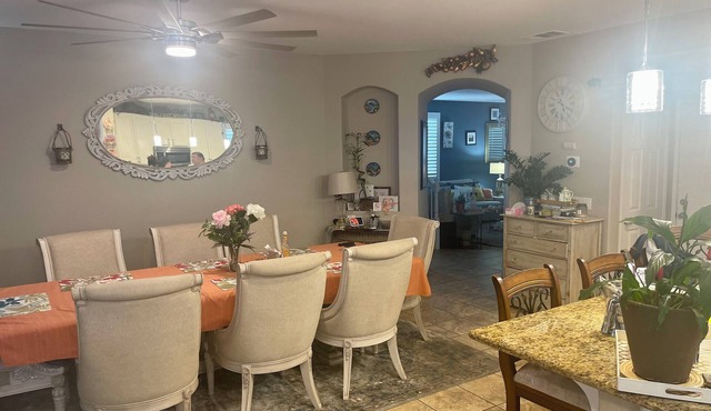 Beautiful & Spacious 4 bedroom 3 full bath home, located in Palmdale, CA