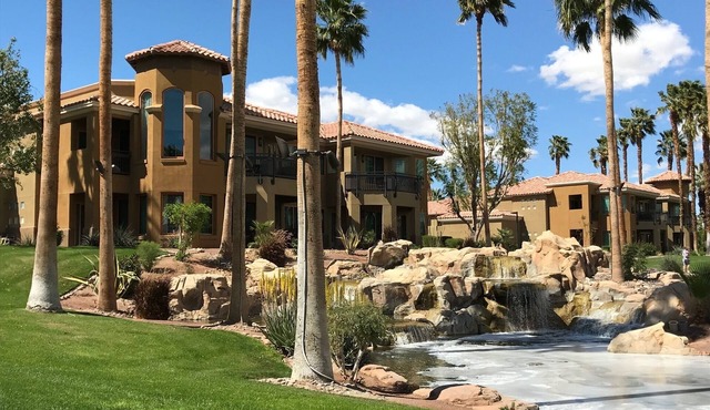 Beautiful studio villa at Marriott Desert Springs!