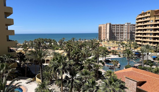 Bella Sirena Beachfront Condo With Beautiful View of Sea of Cortez