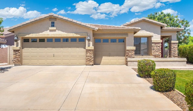 Bella Vista l Family Friendly Gilbert Escape