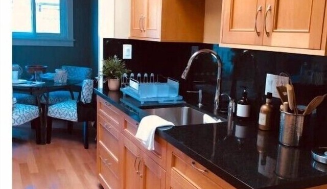 Bellissimo By the Sea, 2 Bedroom, Walk Everywhere