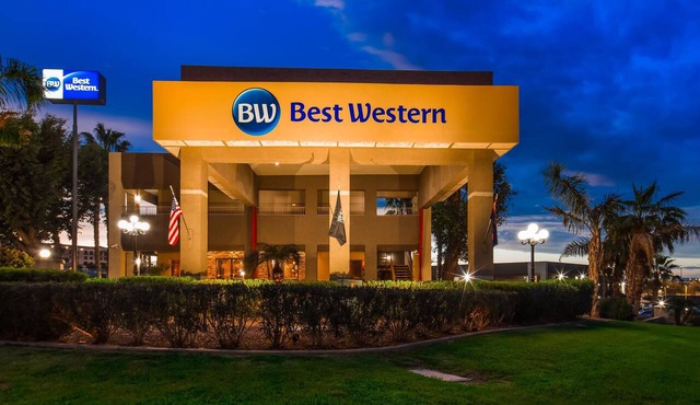 Best Western Yuma Mall Hotel & Suites