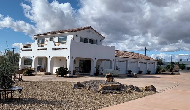 Big River Luxury Riverfront Casita