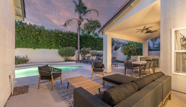 Black Palm Sparkling Pool Pool Table Close To Kierland Entertainment Newly Designed Beauty