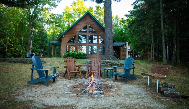 BLISSFUL SECLUSION on BLUEBERRY LAKE