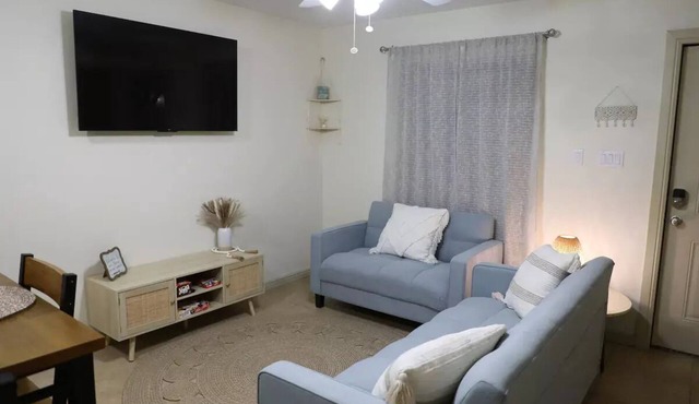 Boho Dreamy Condo for 8 Guests!