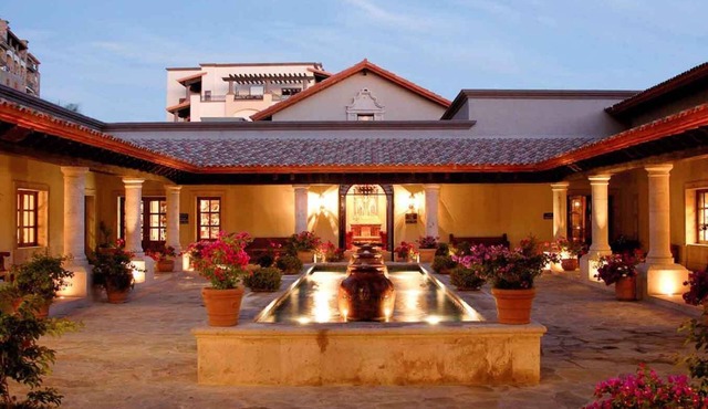 Book a week at a premium resort in Cabo San Lucas Mexico